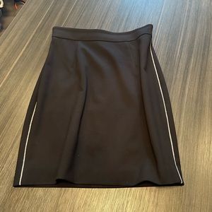 H&M pencil skirt with sliver pipping side detail.